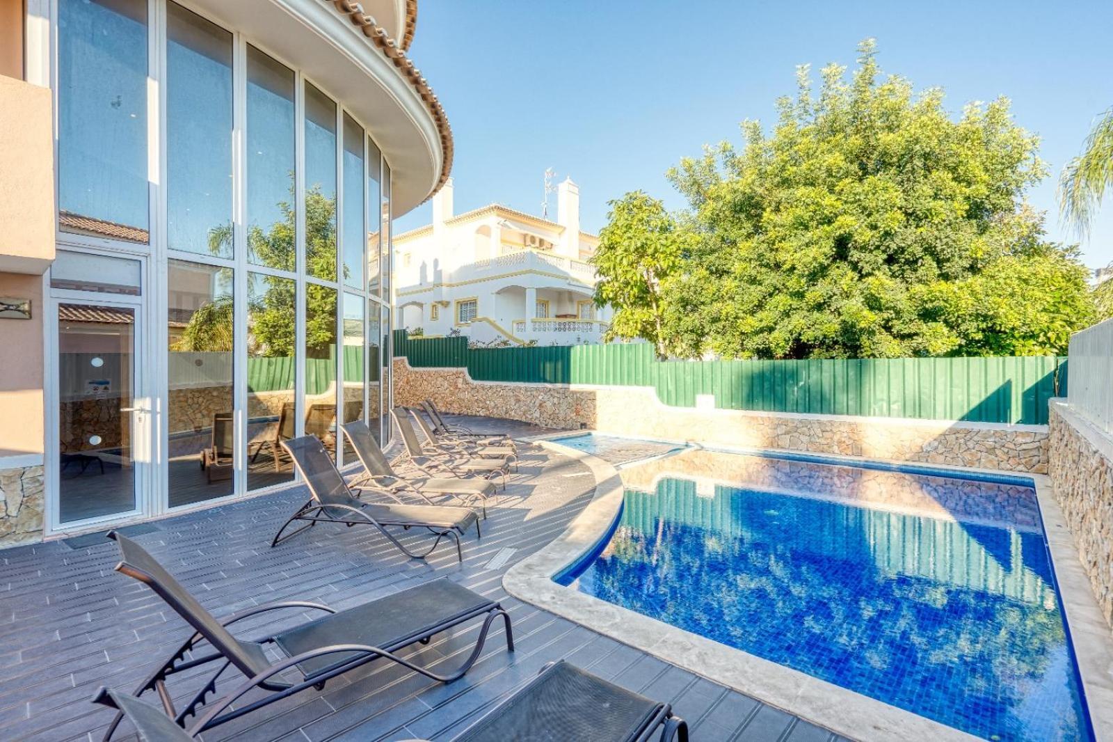 Full Private 300Sqm Villa Jacuzzi Heated Pool Ideal & Quiet Location Albufeira Exterior photo